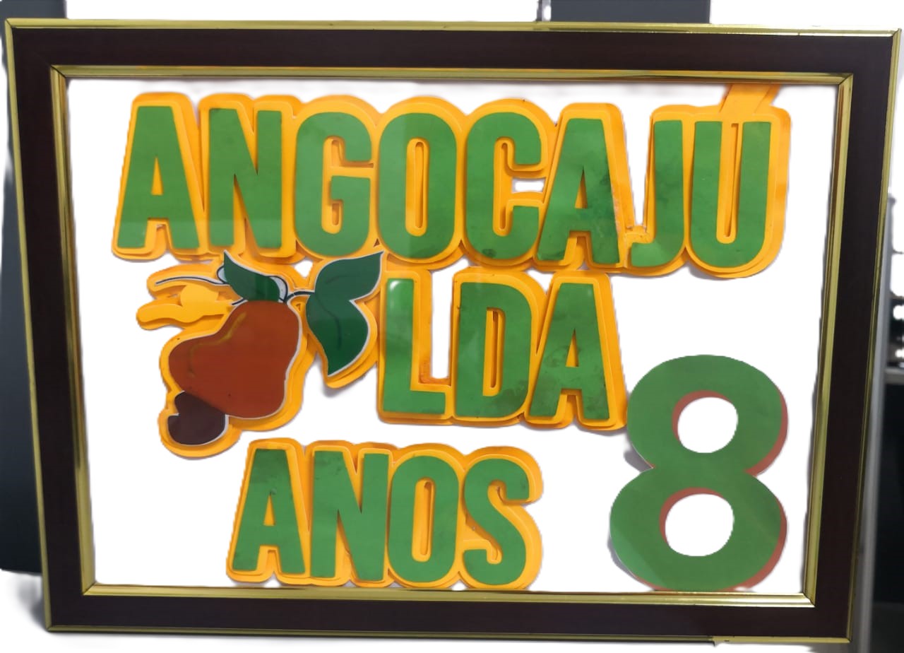 8 Anos Angocajú